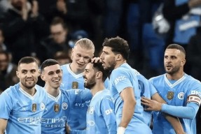 加时末段体能课后，勒沃库森强势反弹备战葡超，媒体盛赞，轮换策略成焦点