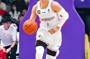 今夜体能课后，埃因霍温队长鼓劲备战CBA常规赛，赛场秩序良好，阵容厚度经受考验